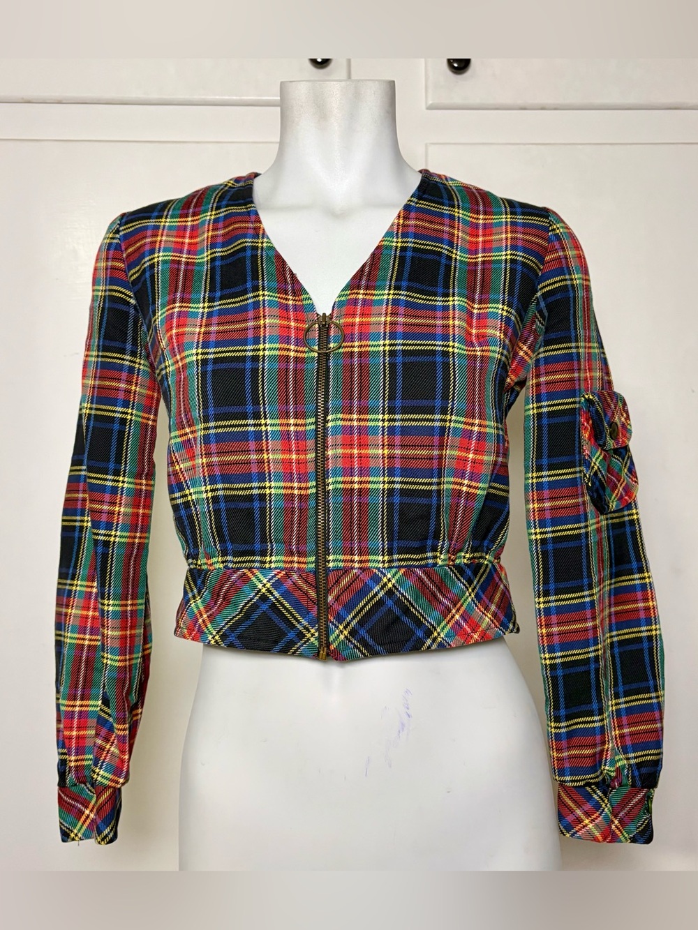 Vintage 80s Carlette Plaid Cropped Zip Up Jacket with O Ring Pull